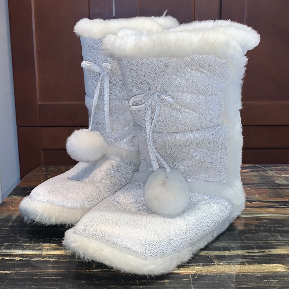🔥4/$25🔥 Washable slipper boots 6.5-7.5